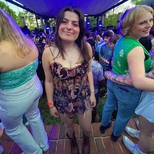 Meet your Posher, Francesca